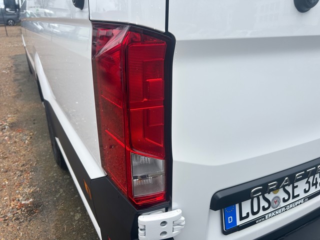 Foto 1 - Volkswagen Crafter Kasten 35 2.0TDI lang plus Hochdach FWD, Candy-Weiß