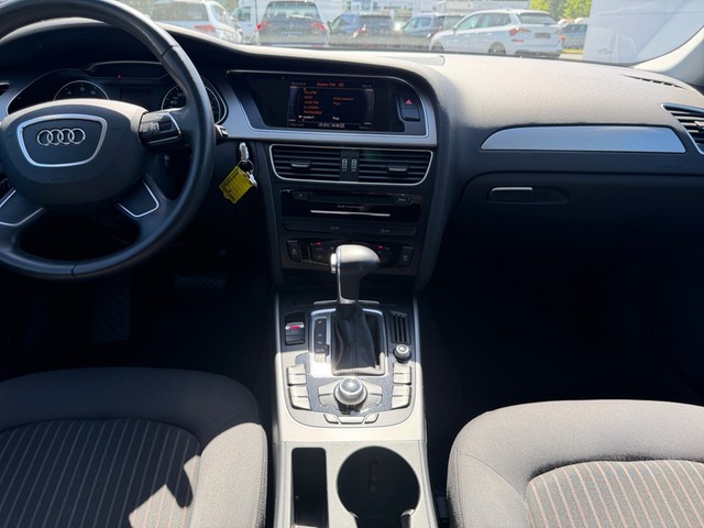 Foto 1 - Audi A4 Lim. 1.4TFSI Multitronic Ambiente+AHK+Xenon, Lavagrau Perleffekt