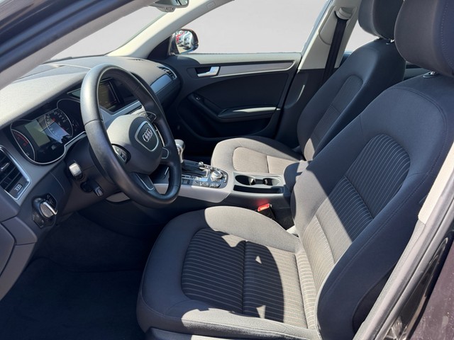 Foto 1 - Audi A4 Lim. 1.4TFSI Multitronic Ambiente+AHK+Xenon, Lavagrau Perleffekt