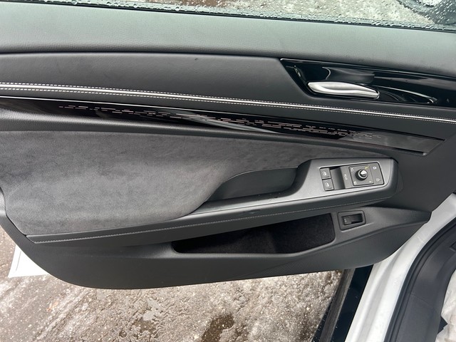 Foto 1 - ID.7 Tourer Pro S 210 kW 86kWh AHK+WÄPU+STDHZ+, Gletscherweiß Metallic