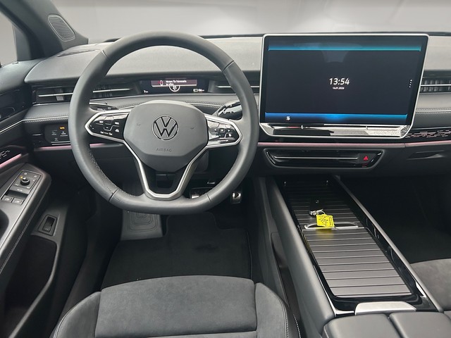 Foto 1 - ID.7 Tourer Pro S 210 kW 86kWh AHK+WÄPU+STDHZ+, Gletscherweiß Metallic