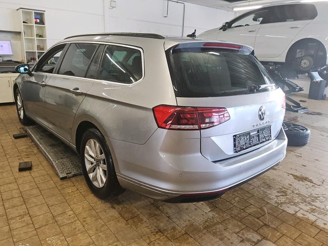 Foto 1 - Volkswagen Passat Variant 2.0TDI DSG +NAVI+KAMERA+ACC+LED+, Pyritsilber Metallic