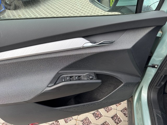 Foto 1 - SKODA ENYAQ 50 Loft +NAVI+LED+PDC+PANORAMA+DAB, Arctic Silber Metallic
