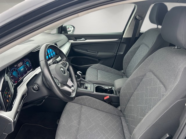 Foto 1 - Volkswagen Golf VIII Lim. 2.0 TDI Life LED+ACC+DIGIPRO+++, Deep Black Perleffekt