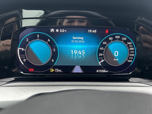 Foto 1 - Volkswagen Golf VIII Lim. 2.0 TDI Life LED+ACC+DIGIPRO+++, Deep Black Perleffekt