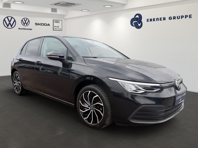 Foto 1 - Volkswagen Golf VIII Lim. 2.0 TDI Life LED+ACC+DIGIPRO+++, Deep Black Perleffekt