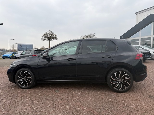 Foto 1 - Volkswagen Golf VIII Lim. 2.0 TDI Life LED+ACC+DIGIPRO+++, Deep Black Perleffekt