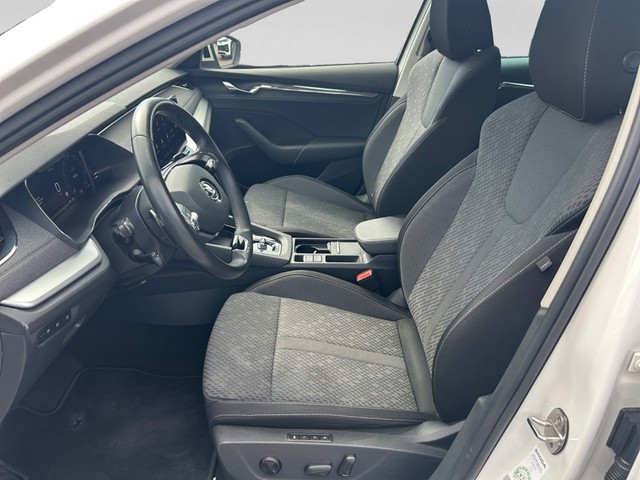 Foto 1 - SKODA OCTAVIA COMBI 2.0TDI DSG Style+ACC+LED+SHZ+DAB, Candy-Weiss