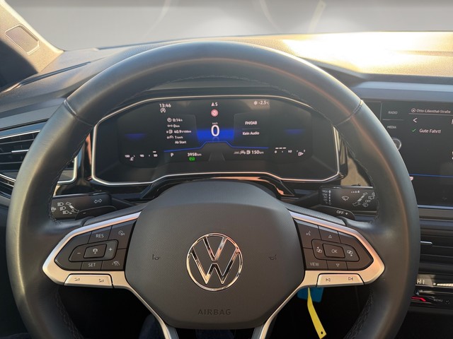 Foto 1 - Volkswagen Taigo 1.0TSI DSG R-Line LED+AHK+ACC+NAVI+DAB, Deep Black Perleffekt
