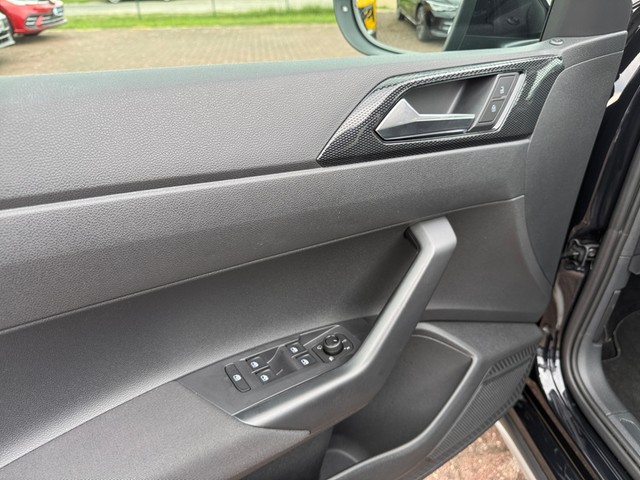 Foto 1 - Volkswagen Taigo 1.0TSI DSG Life+KAMERA+NAVI+LED+SHZ+, Deep Black Perleffekt