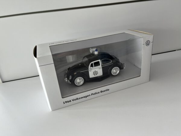 IMG 0037 scaled - Erkner Gruppe - Original VW Käfer Modellauto Polizei Miniatur 1:24 schwarz 1H2099303